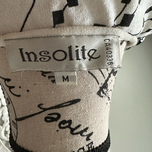 Women’s blouse size medium - Picture 3 of 3